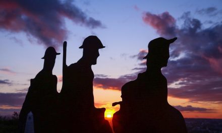 Anzac Day Dawn Services in Newcastle and Hunter Valley
